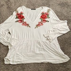 Lightweight bell sleeve floral print top